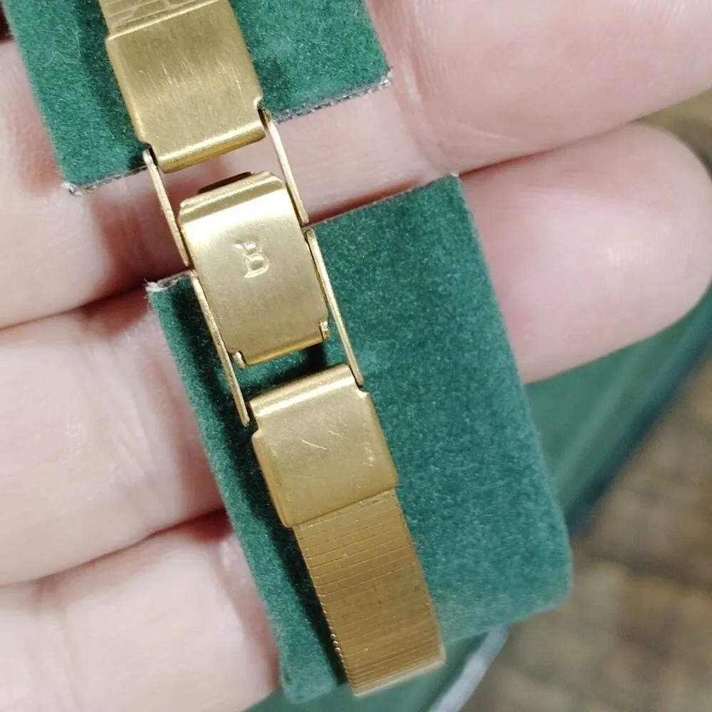 Vintage Bulova Women's Quartz Gold Tone Watch Box Never Used *Engraved
